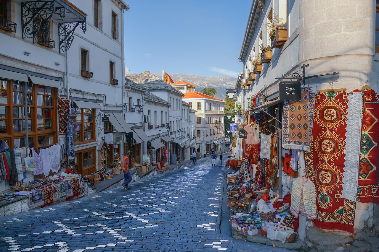 Albanien