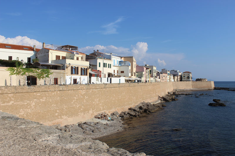 Sardinië - Stadsmuur Alghero