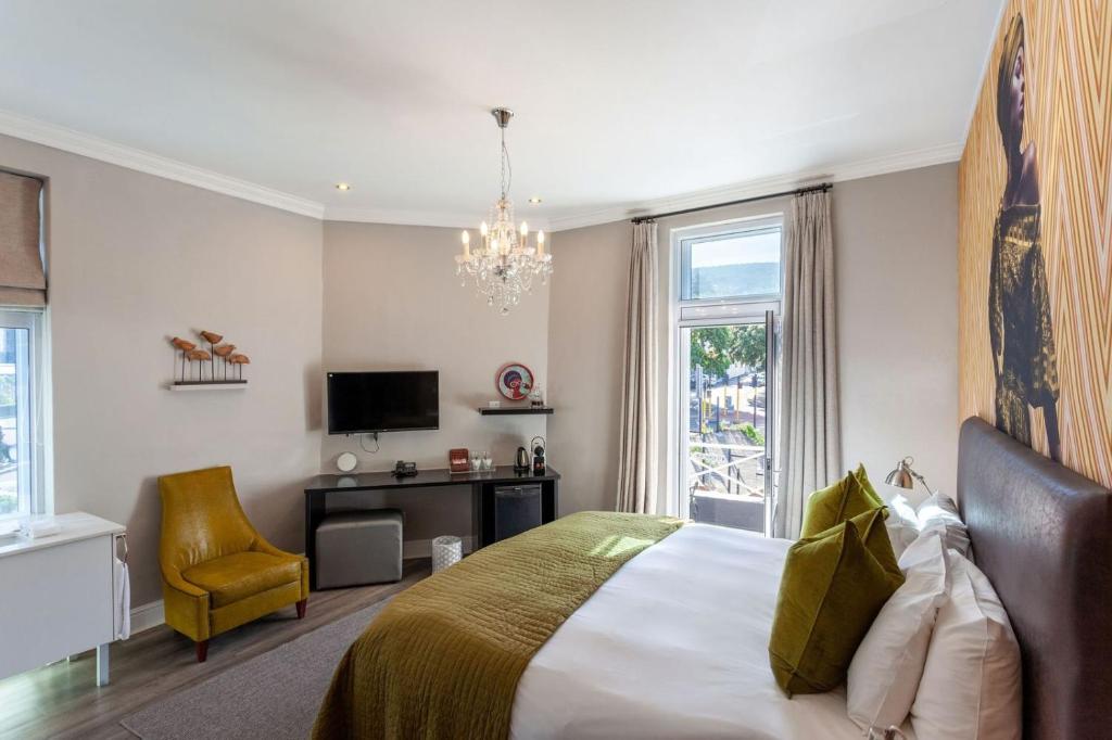 Cloud 9 Boutique Hotel - lounge of terras