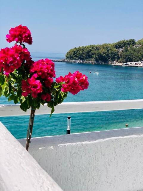 Geo & Art Boutique Hotel Himara – buitenzijde