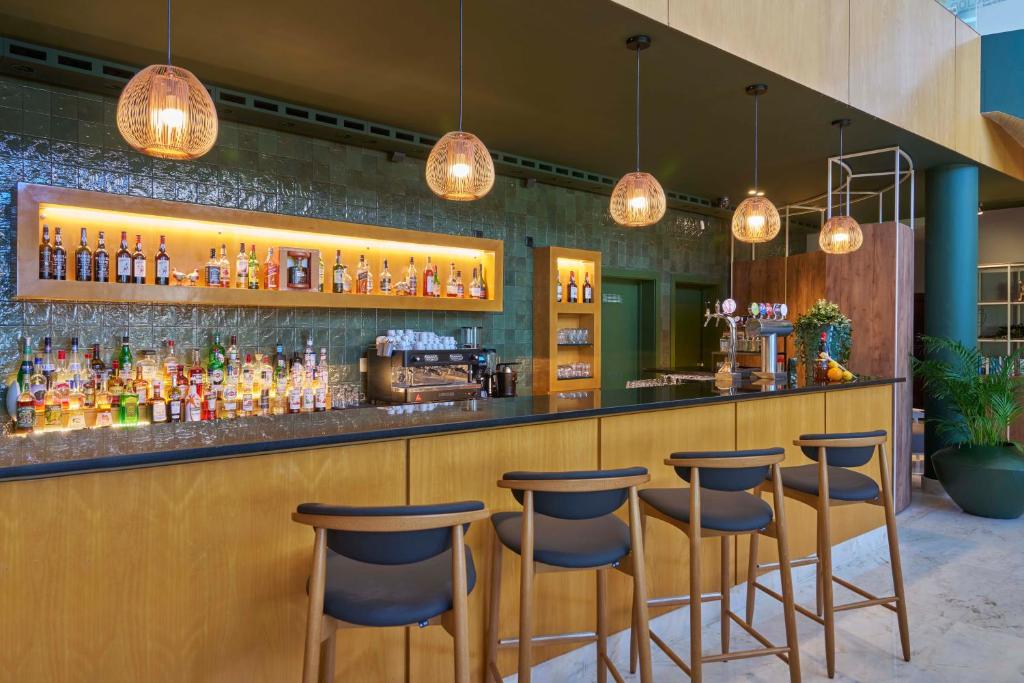 Golden Residence Hotel &ndash; Pool und Terrasse