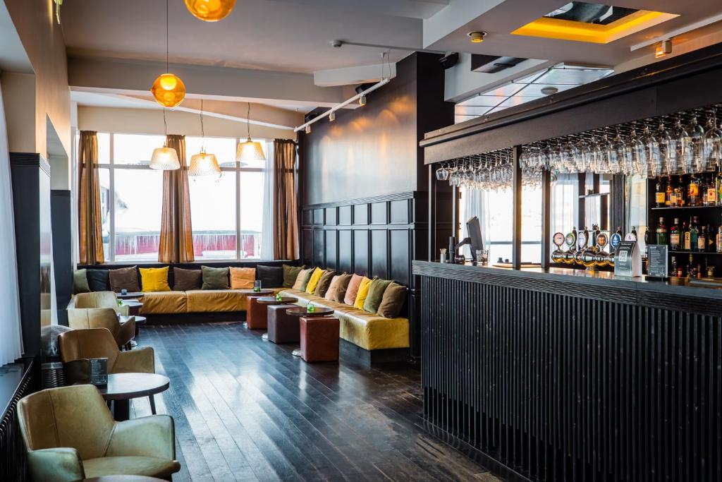 Moderne kamer in Kea