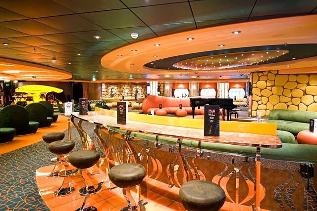 Bar aan boord van de MSC Fantasia