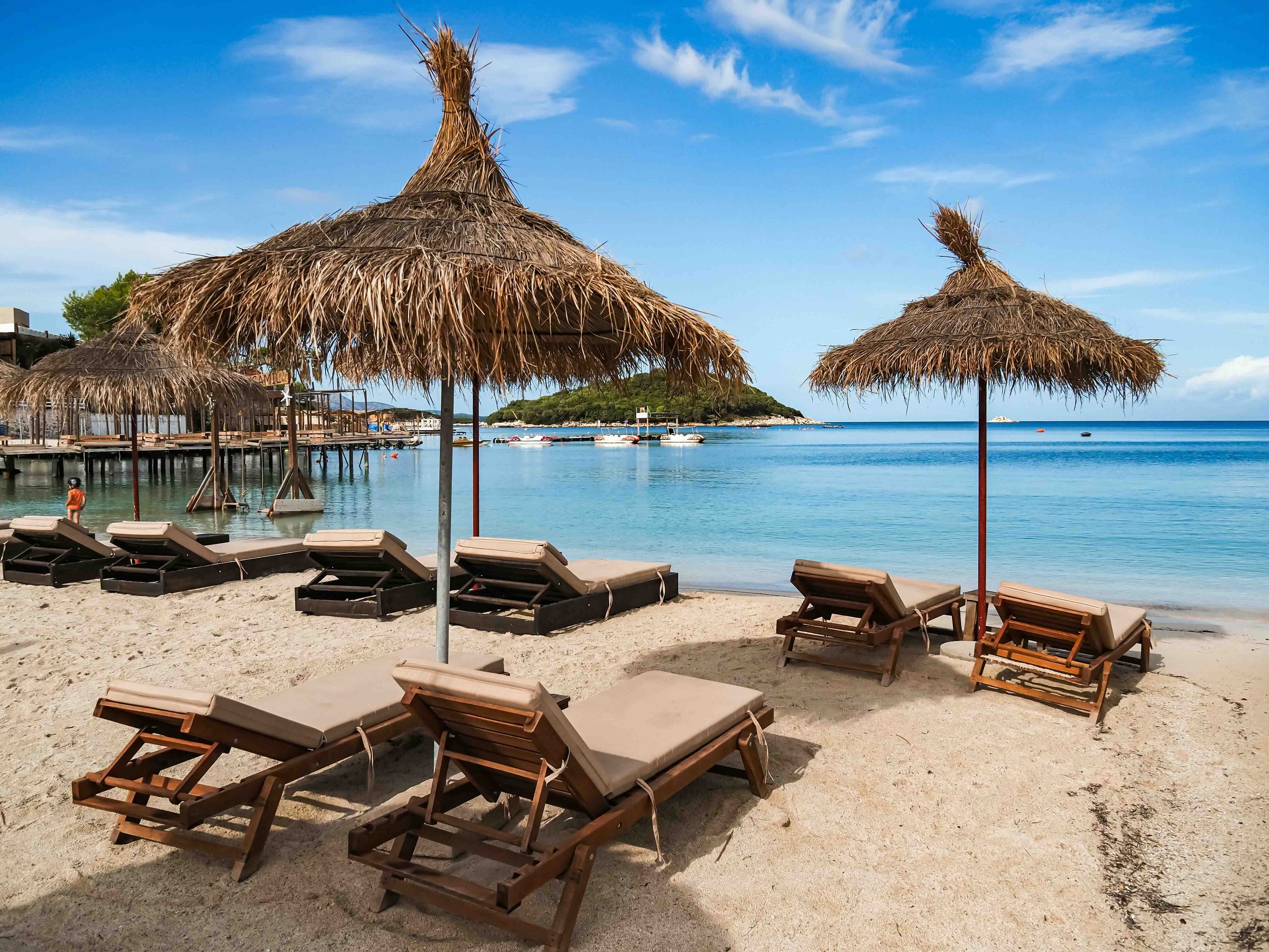 Strand en promenade van Sarand&euml;