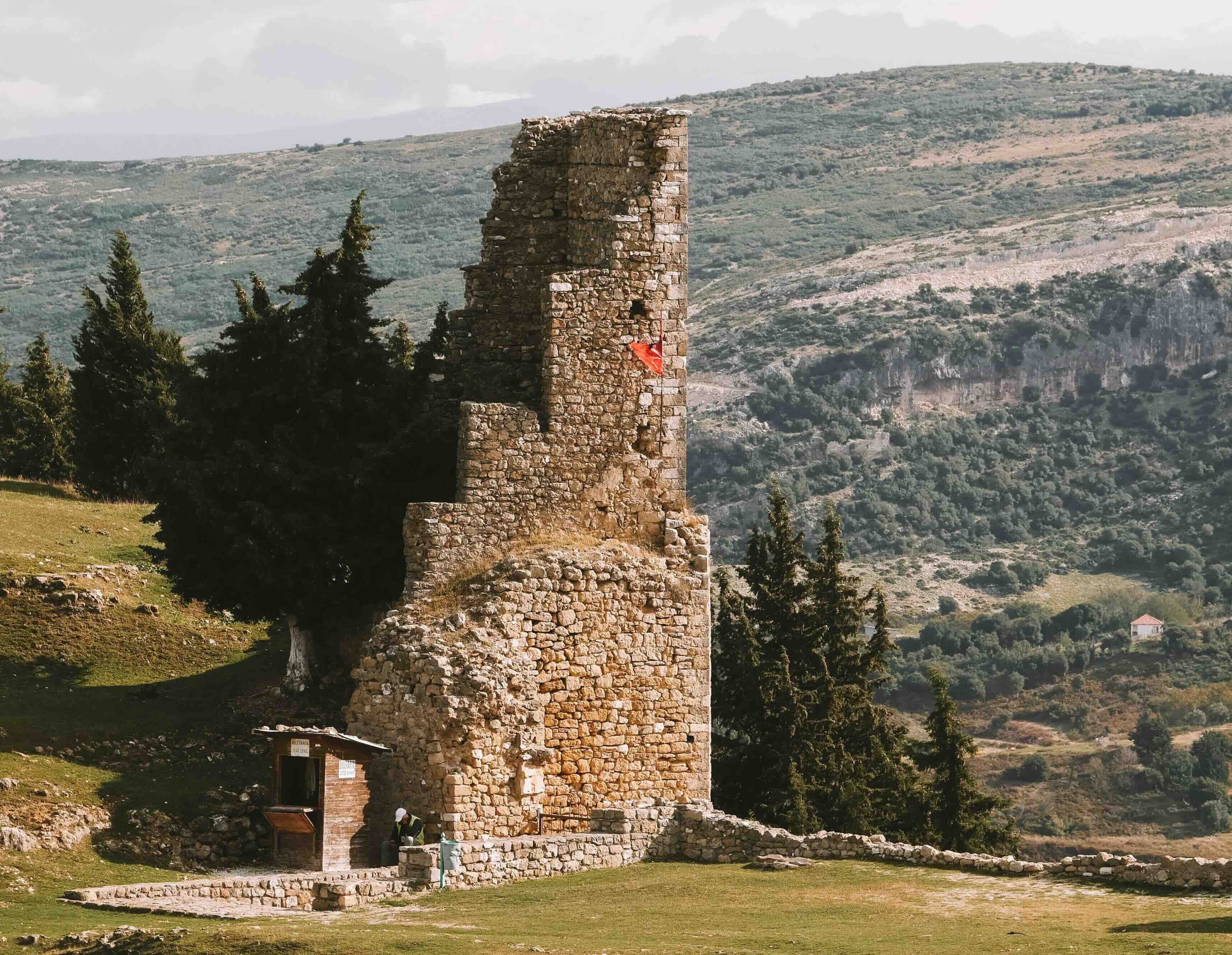 Zonsondergang boven de baai van Vlor&euml;