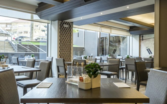 Ontbijtzaal van Hotel HF Tuela Ala Sul in Porto