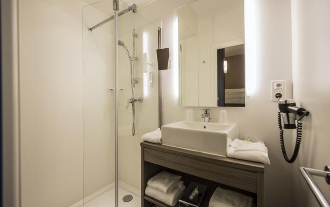 badkamer Tweepersoonskamer appartementen Suite Home Porticcio