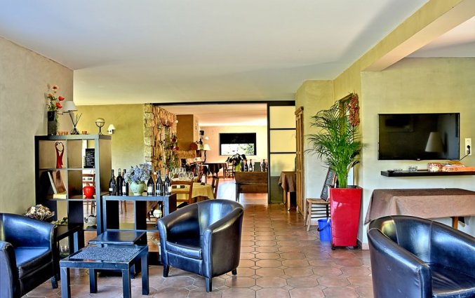Lounge van Hotel Des Deux Sorru in Corsica