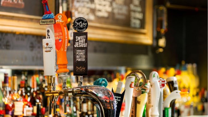 Bar van Hotel Mela Times Square in New York