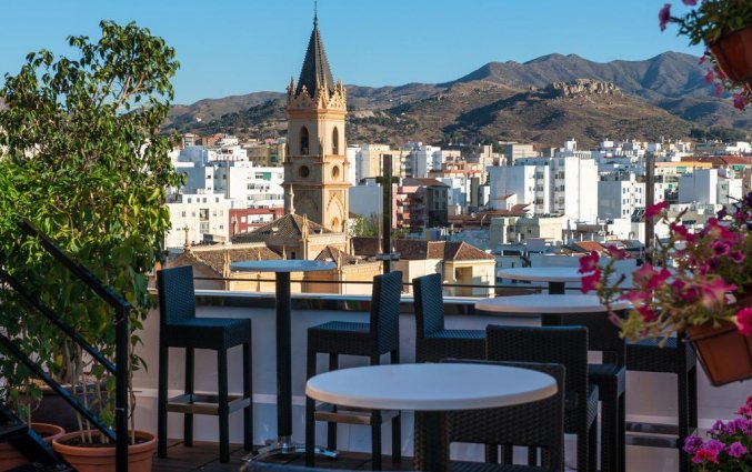 Dakterras van hotel Salles Malaga Centro in Malaga