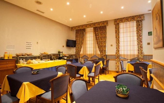 Ontbijtzaal van Hotel Don Paco in Malaga