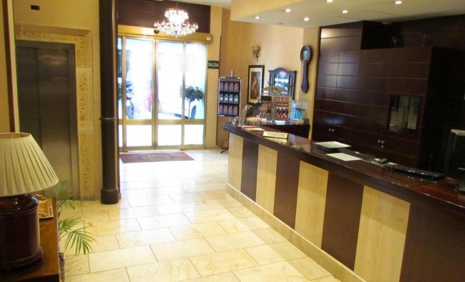 Receptie van Hotel Don Paco in Malaga