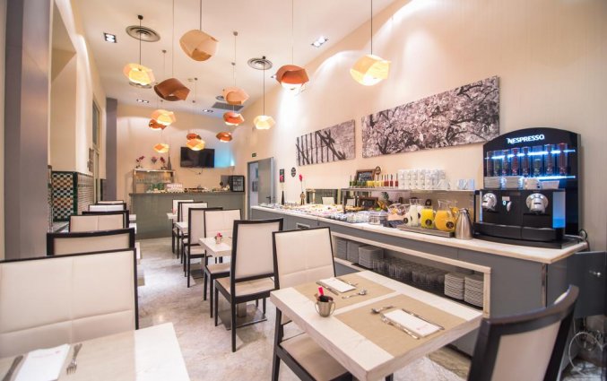 Ontbijtzaal van Hotel Petit Palace Santa Cruz in Sevilla