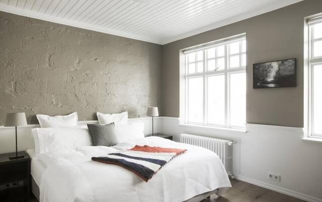 Tweepersoonskamer van Hotel Odinsve in Reykjavik op IJsland