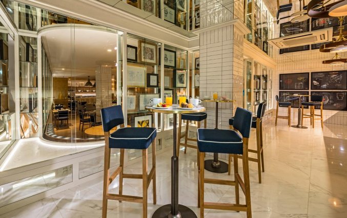 Bar van Hotel H10 Puerta de Alcala in Madrid