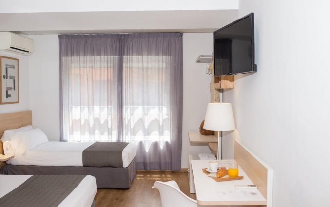 Tweepersoonskamer van Hotel Rooms Ciencias in Valencia