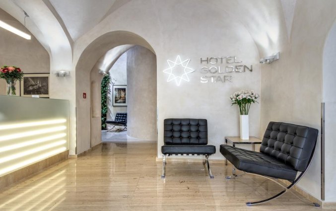 Receptie van Hotel Golden Star in Praag