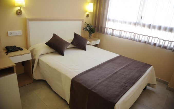 Tweepersoonskamer van hotel La City Mercado in Alicante