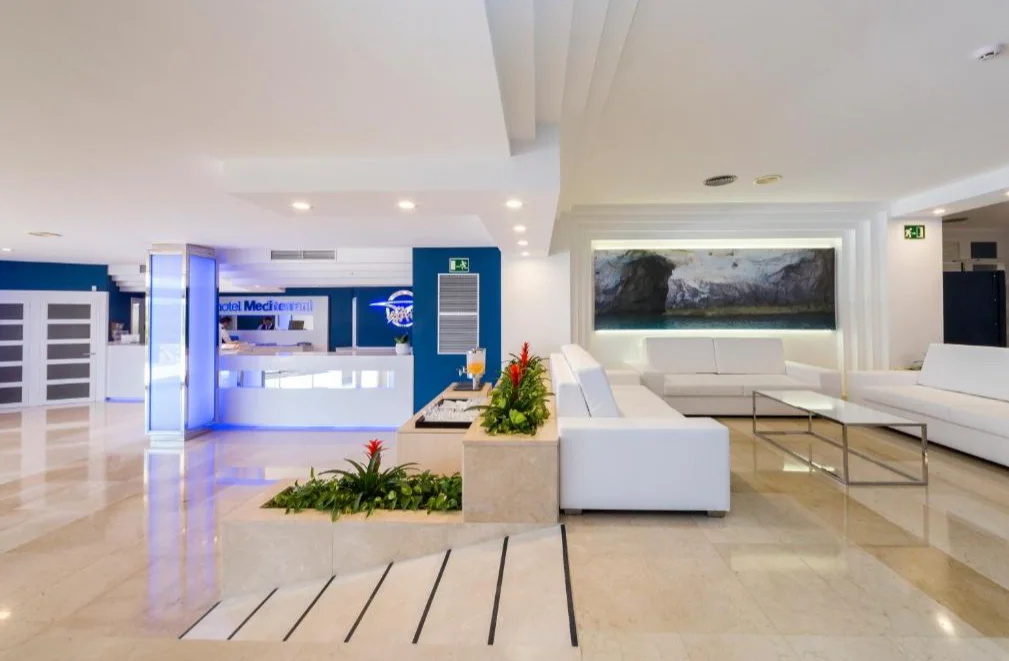 Hotel Globales Mediterrani lobby