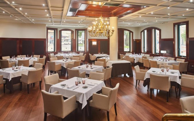 Dinerzaal bij Hotel Silken Indautxu