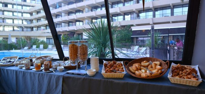 Ontbijtbuffet van Résidence Les Calanques op Corsica