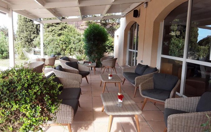 Terras van Hotel U Ricordu op Corsica