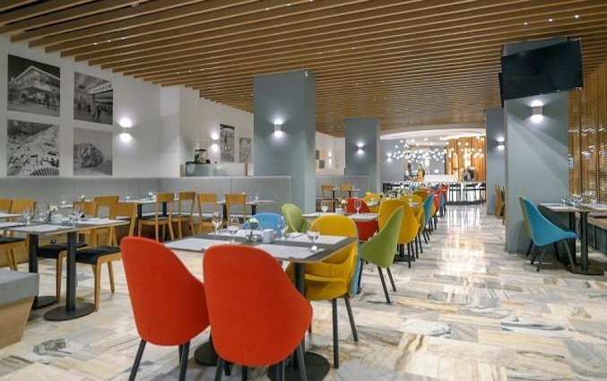 Eetzaal van Hotel Metropol in Warschau