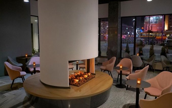 Lounge van Hotel Metropol in Warschau