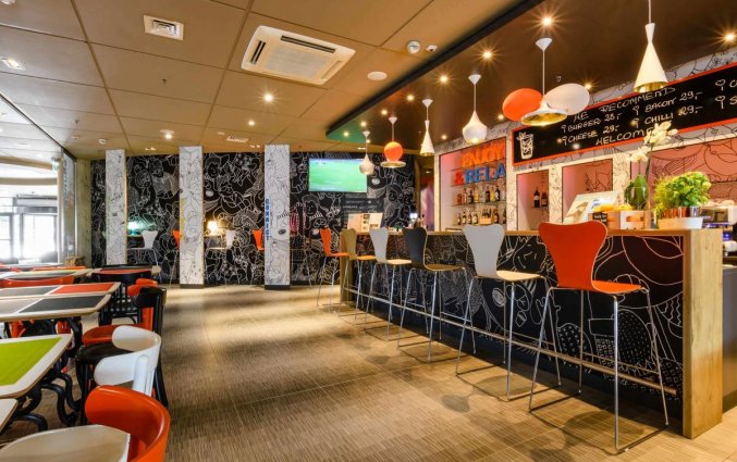 Eetzaal van Ibis Warszawa Stare Miasto in Warschau