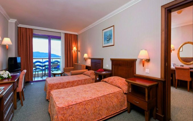 tweepersoonskamer van hotel Grand Kaptan