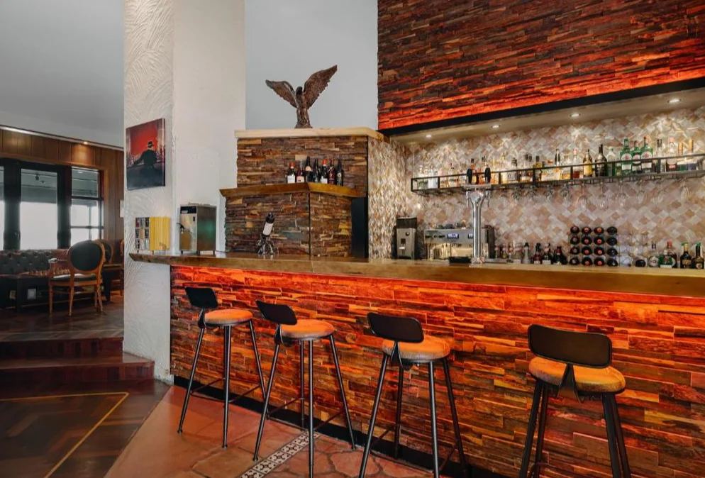 Hotel Kriunes bar