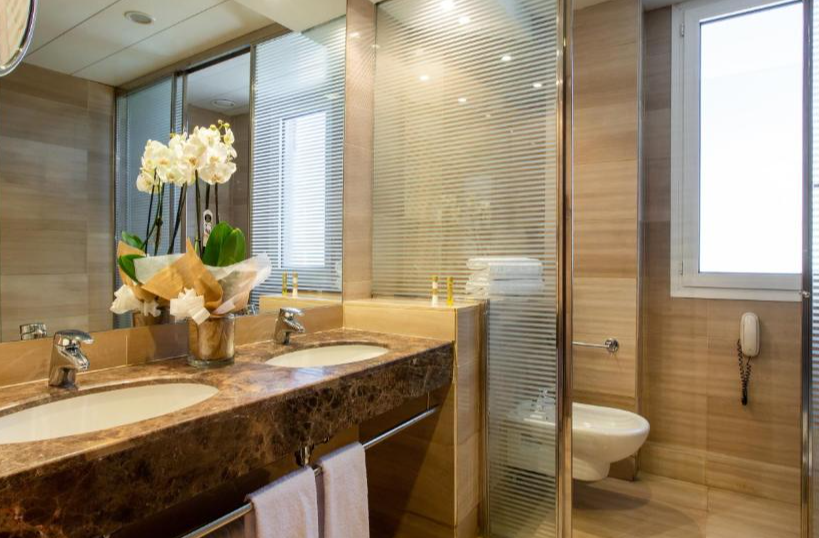 badkamer van Hotel Eurostars Acteón