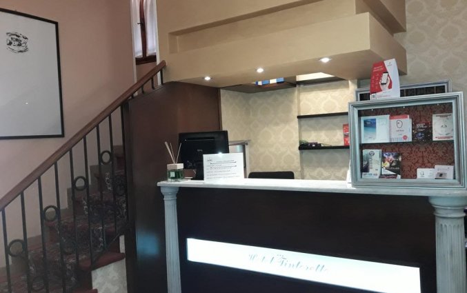 Receptie van hotel Tinoretto