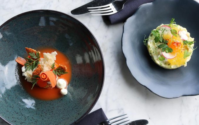 Gerechten van Hotel AMANO Grand Central in Berlijn