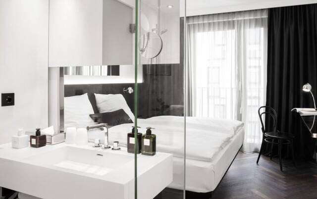 Tweepersoonskamer van Hotel AMANO Grand Central in Berlijn