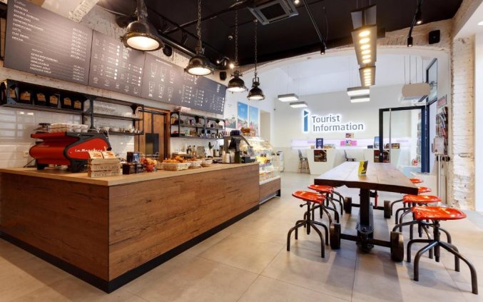 Bar van Appartementen Royal Court Legerova in Praag