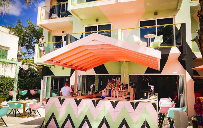 Bar van hotel Wi-Ki Woo op Ibiza