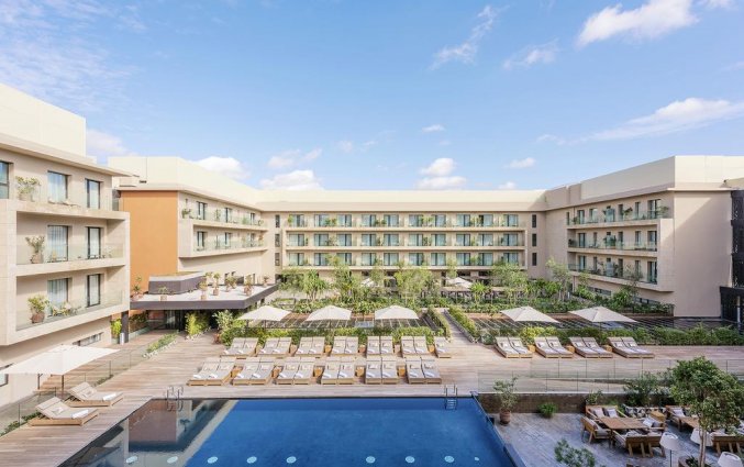 Zwembad van hotel Radisson Blu Carre Eden in Marrakech