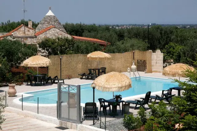 Isola Felice Trulli Sotto Stelle zwembad