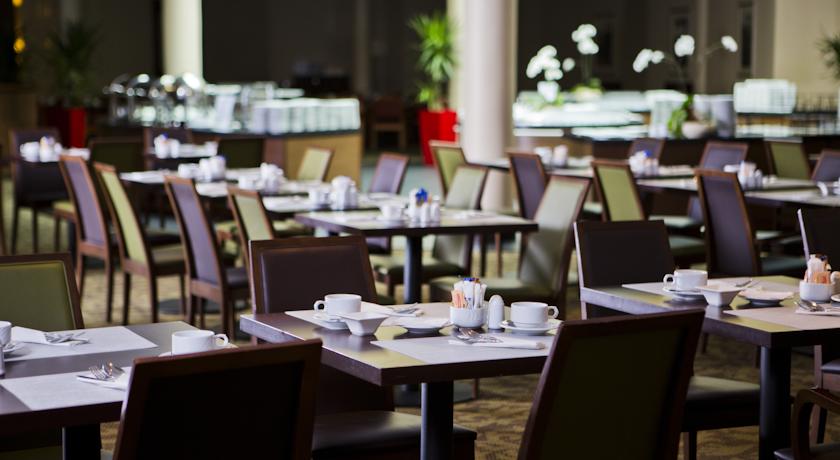 Restaurant van Hotel Radisson Blu Sobieski in Warschau