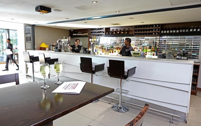 Bar in hotel Holiday Inn in Bristol