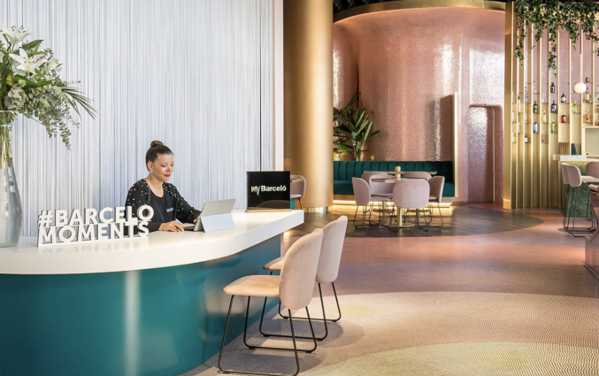 Balie bij het restaurant van hotel Barcelona Malaga