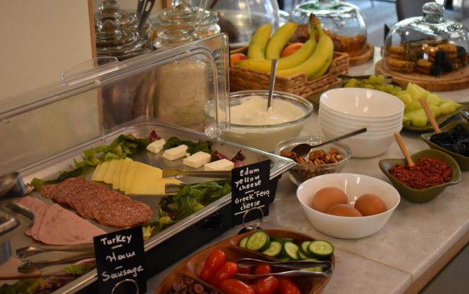 Ontbijtbuffet van Hotel Be My Guest Athens