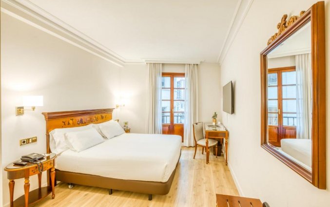 Tweepersoonskamer van Hotel Sercotel Arenal in Bilbao