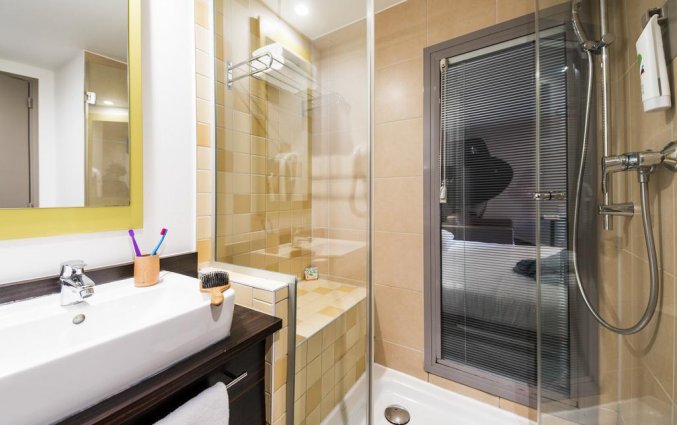 Badkamer van hotel Ibis Styles Nice Vieux Port Nice