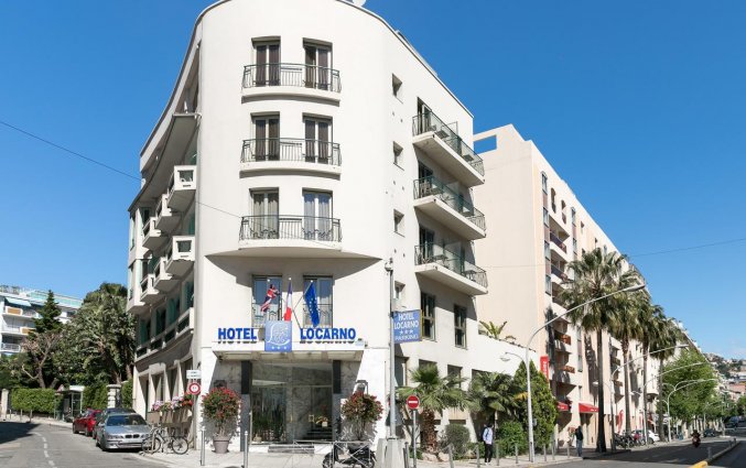 Vooraanzicht van Hotel Locarno Nice