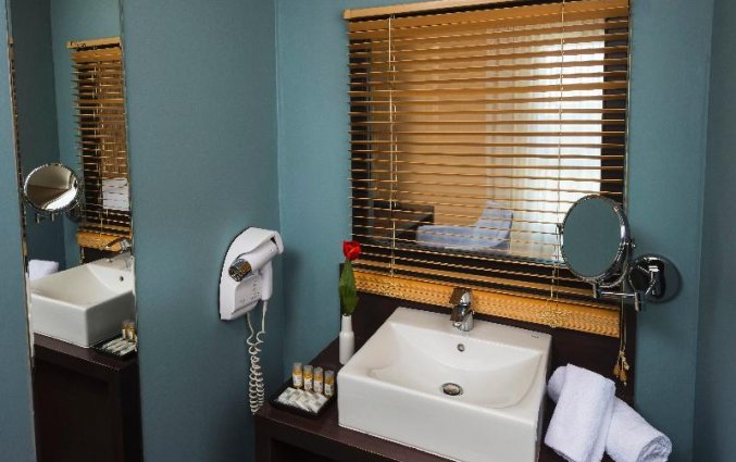 Badkamer van Hotel Residences Zenitude Bègles in Bordeaux