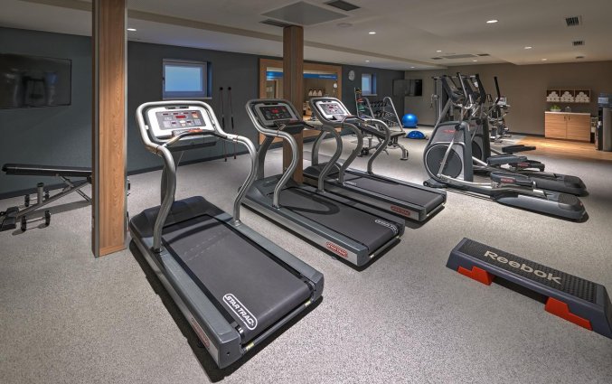 Fitnessruimte van Hotel Hampton Inn Berlin City Centre Alexanderplatz in Berlijn
