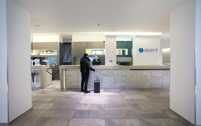 Receptie van Hotel Select Berlin The Wall in Berlijn