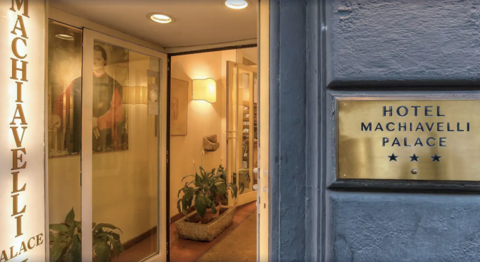 Voorkant van Hotel Machiavelli Palace
